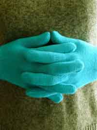 Make Hand-Warming Gloves